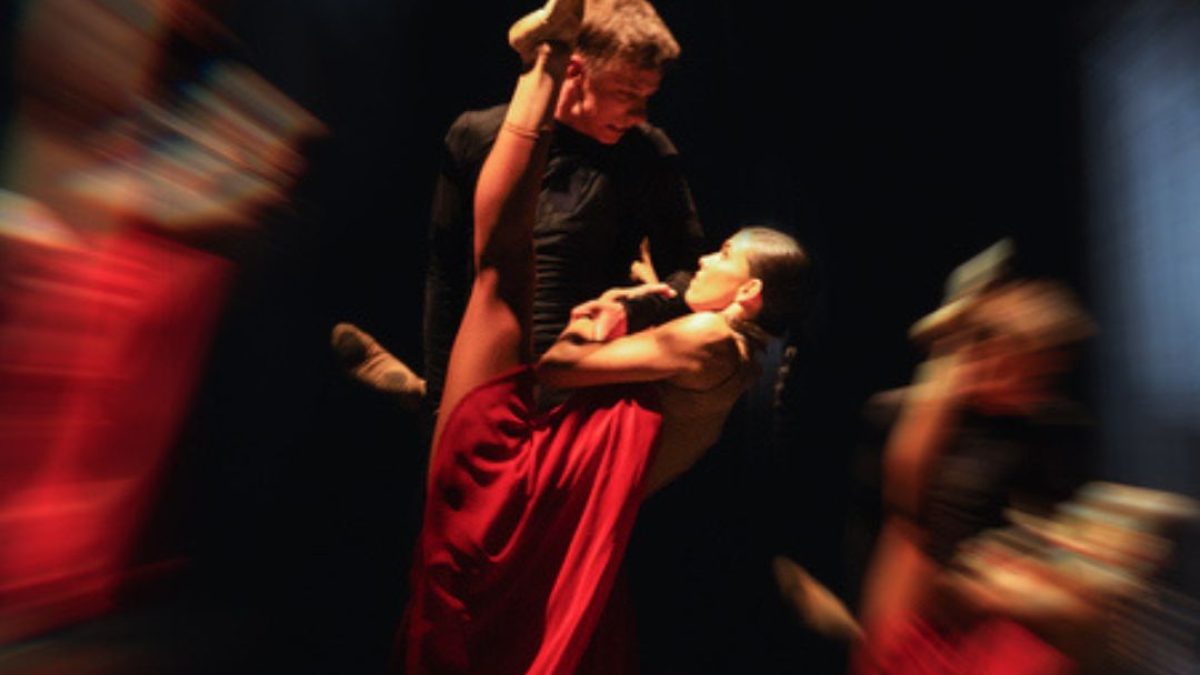 Replacement of a performance in the theater repertoire in March